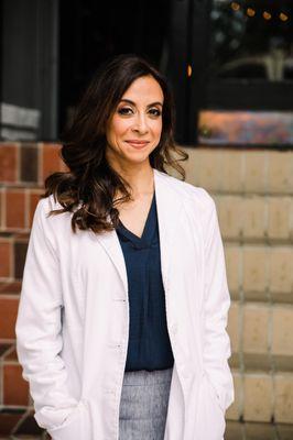 Sandra Baindurashvili, PA-C brings 15 years of experience as a dermatology Physician Assistant, and 18 years in aesthetic medicine.