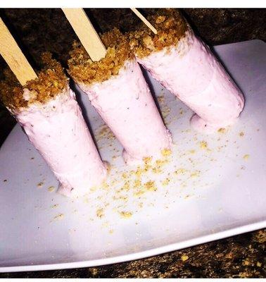 Strawberry Cheesecake Pops