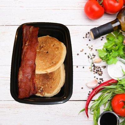 Pancakes & Turkey Bacon