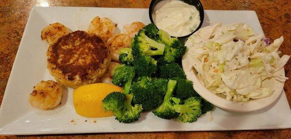 Crab Cake and Shrimp Entree