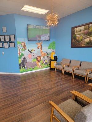 We have toys, books, and children's TV shows to keep your kids entertained at our dentist office in Whitehouse, TX.