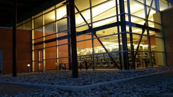 Loma Colorado Main Library