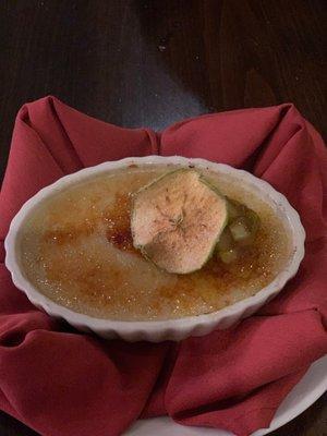 Apple crème brûlée