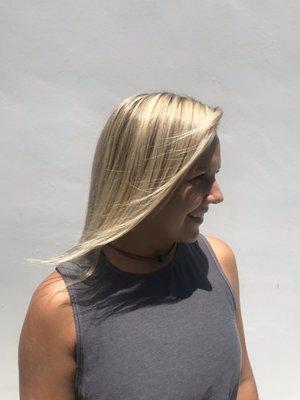 Platinum blonde hair by JLeaBeauty