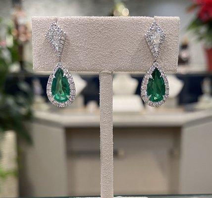 Emerald earrings, emerald and diamond earrings, emeralds, diamonds, earrings, dangle earrings