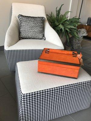 Classic Houndstooth in a modern chair shape