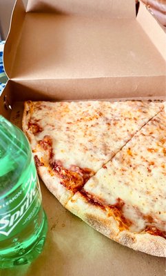 Pizza special 2 slices and a 20 soda