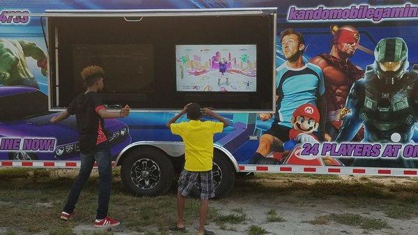 Kando Mobile Gamin 
Just Dance Nintendo Switch