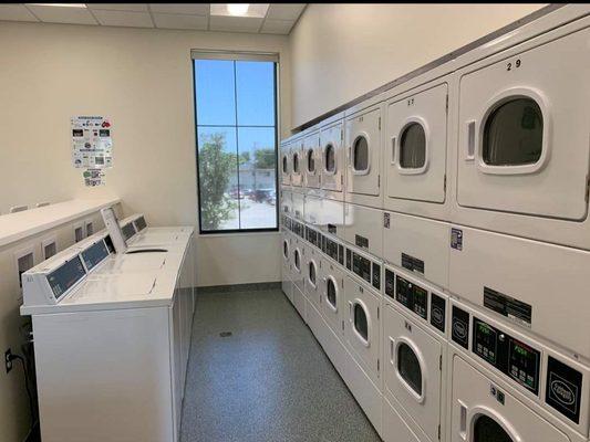 Countless laundry room. FREE!