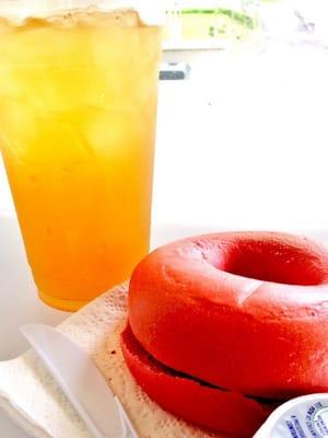 Iced Calamansi-Green Tea and a Strawberry Bagel