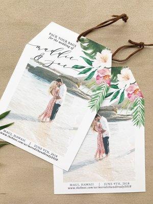 Are you having a destination wedding? These save the date luggage tags are perfect!