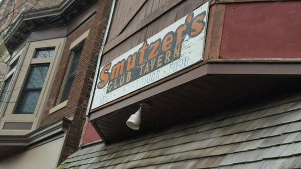 Smutzer's Club Tavern