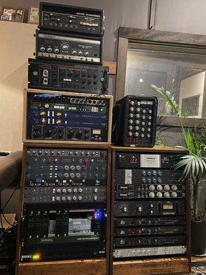 Loads of analogy outboard gear