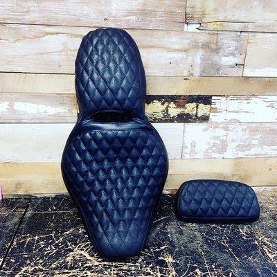 Tapicería de asientos de motocicleta/ motorcycle seat upholstery call us 8043992807 Richmond Virginia