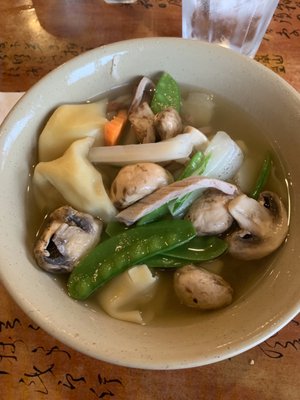 Large Roast Pork Wonton Soup