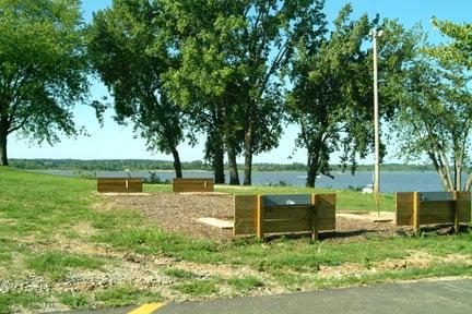 horseshoes (photo by Scales Pointe Camping & Boating)