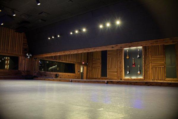 dance studio