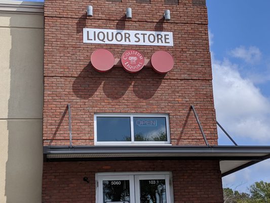 Coliseum Liquors