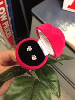 Earrings in a rose!