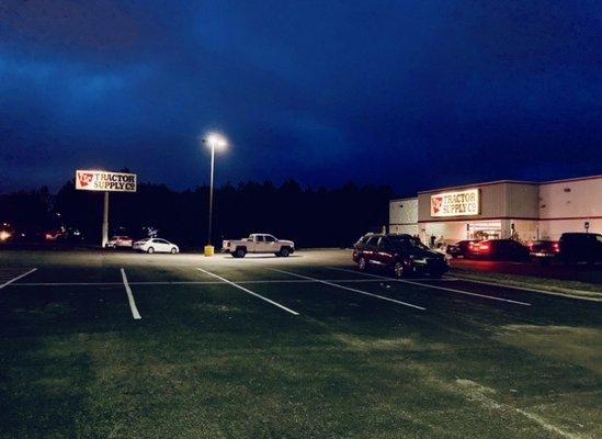 Tractor Supply, Brunswick GA storefront