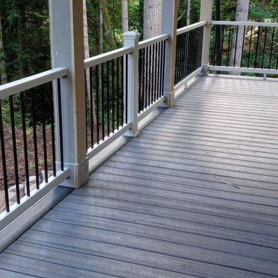 Trex Deck in Gig Harbor
Foggy wharf decking woth Trex Select railing.