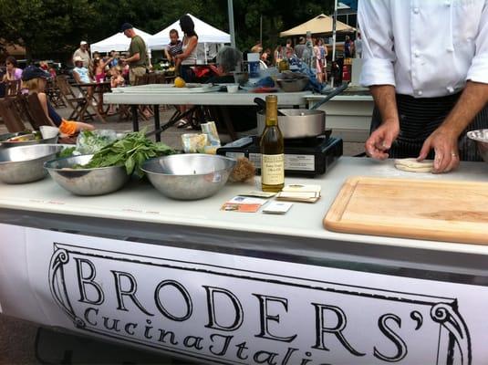 Cooking demo with Tom Broder. Grilled pizzas. Awesome idea and delicious.