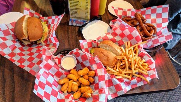 Burgers, fries, onion rings & cheese curds $20