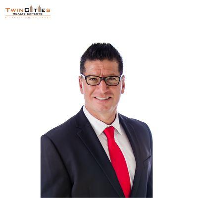 Marvin Ulloa - Twin Cities Realty