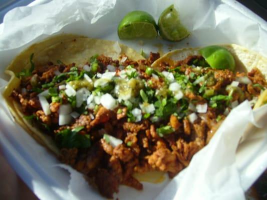 2 al pastor tacos