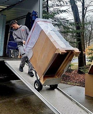 Moving, Packing & Unpacking Services
 China Shipping
 Movers And Packers
 Packing And Moving
 Fine Art Shipping
 Movers - In State