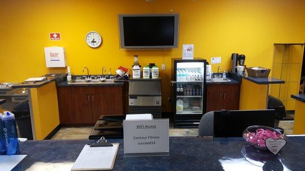 Smoothies, Protein Shakes, and Pre-Workouts Available!