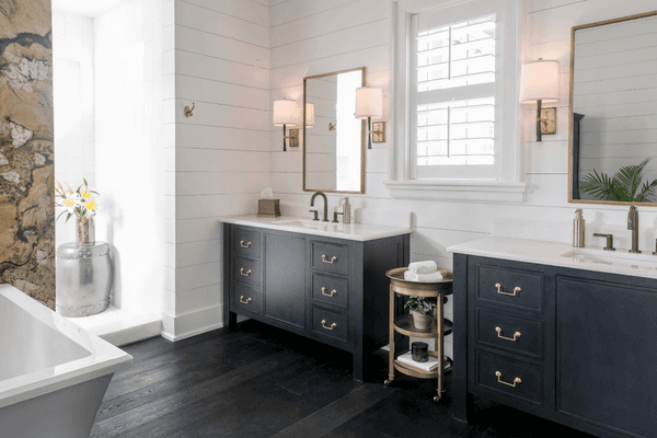 Palate Wall with Black Vanity