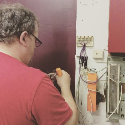 Todd adds a new network cable for DI-EL tool