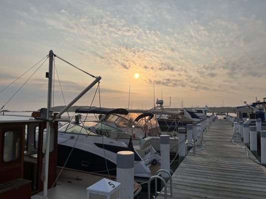 Coecles Harbor Marina & Boatyard