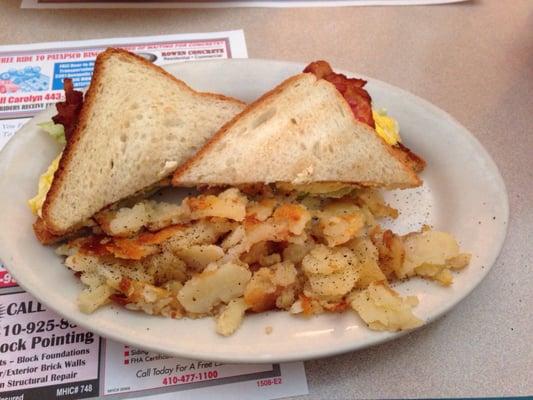 Bacon Egg & Cheese w/ Home Fries