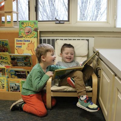 DISCOVER friendships in reading together.