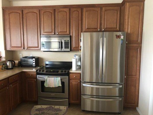 New Kitchen Cabinet Install with New Appliances.