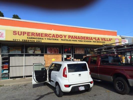 Supermercado y Panaderia "La Villa"