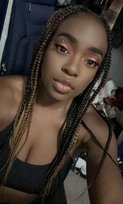 Knotless Box Braids (medium)