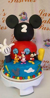 Three-tier cake Mickey mouse theme