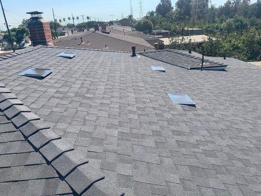 Full roof replacement with dark Natural Shadow Charcoal shingles