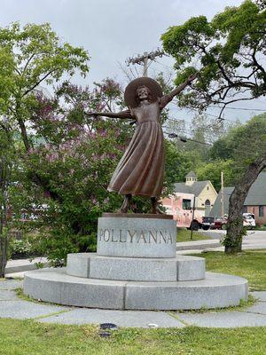 06.10.23 Pollyanna Statue