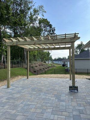 Pergola and paver patio