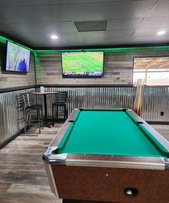 Play pool and watch your favorite Sports!