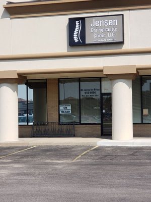 Store front of Jensen Chiropractic Clinic