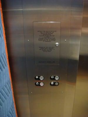 the inside of the elevator has no buttons