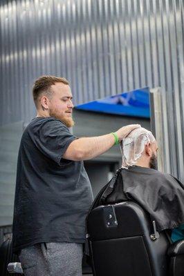 Manic Monday? How about you start your week right with a fresh hair cut or shave.  Stopp in Earleigh Heights and see barber Chris!