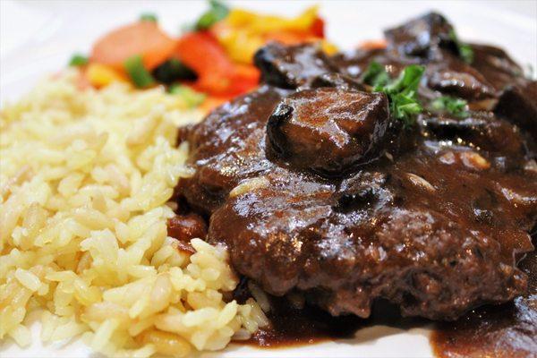 Salisbury steak in a beef mushroom gravy