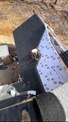 Shingling a roof