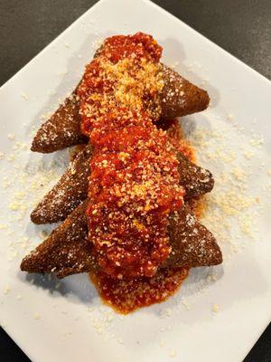 Fresh cut and double battered mozzarella en carrozza with house-made marinara.